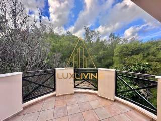 Θέα από μπαλκόνι