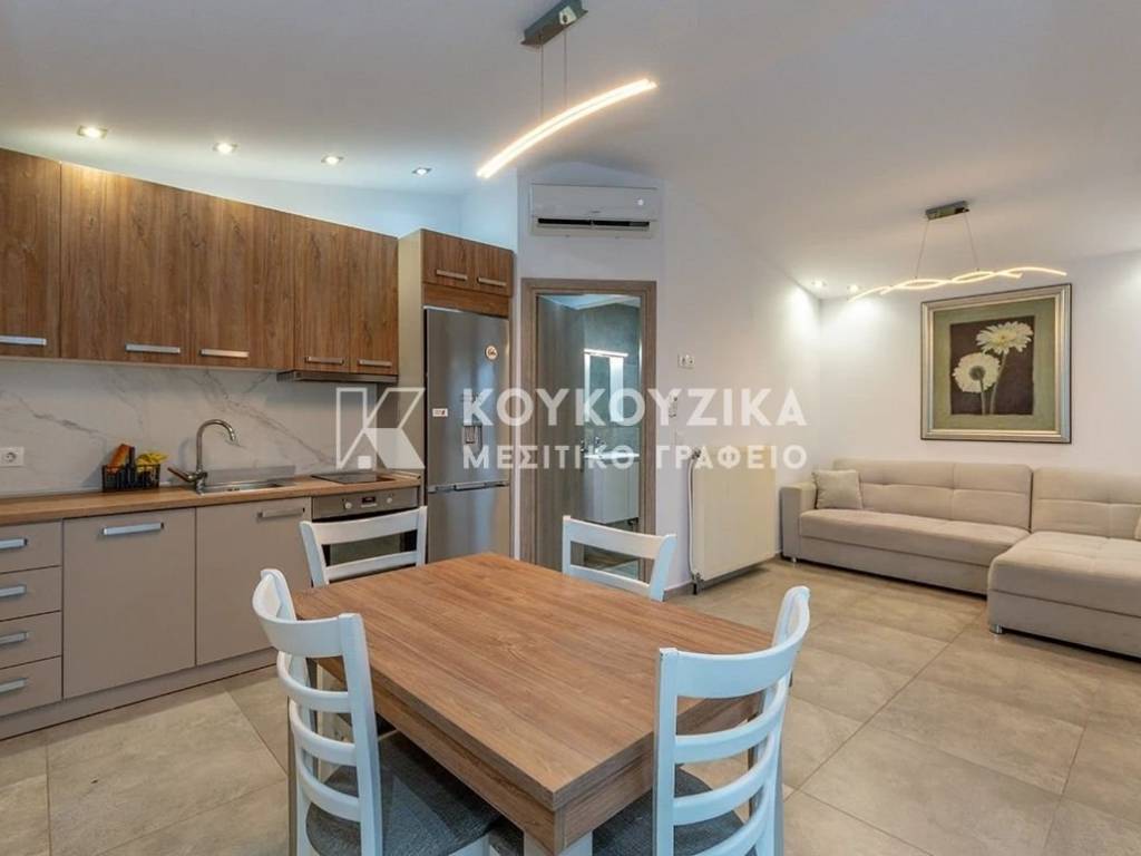 Σαλοκουζίνα