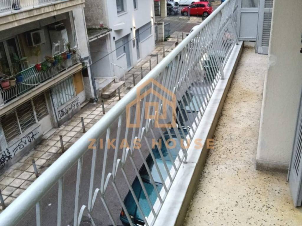 Θέα από μπαλκόνι