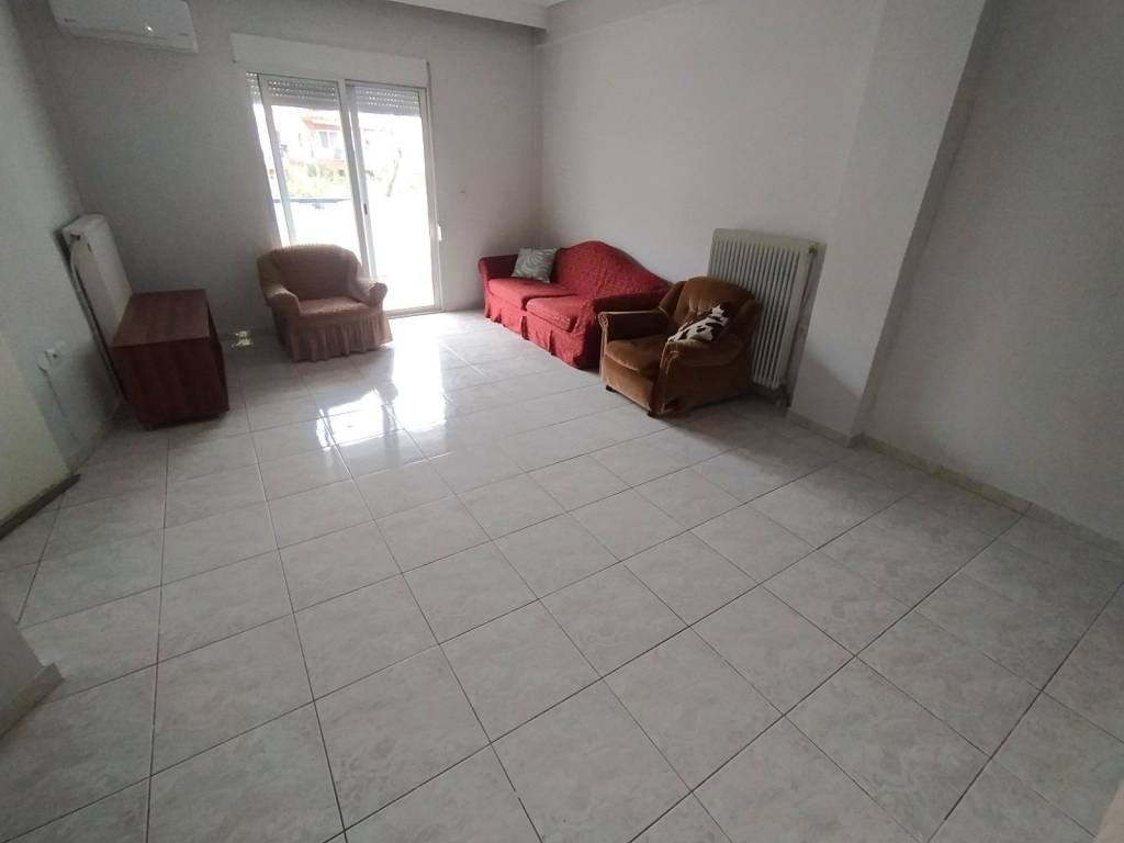 ANYPLACE MESITIKES YPERESIES