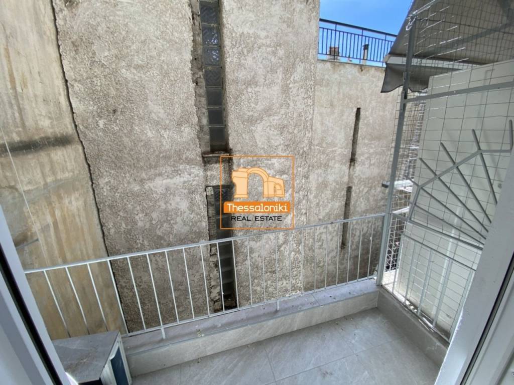 Πλ. Ναυαρίνου, Γκαρσονιέρα, 38 τ.μ.