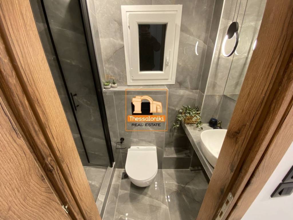 Πλ. Ναυαρίνου, Γκαρσονιέρα, 38 τ.μ.