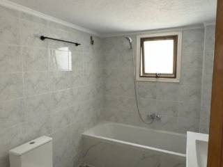 Forumland Real Estate, Μπάνιο