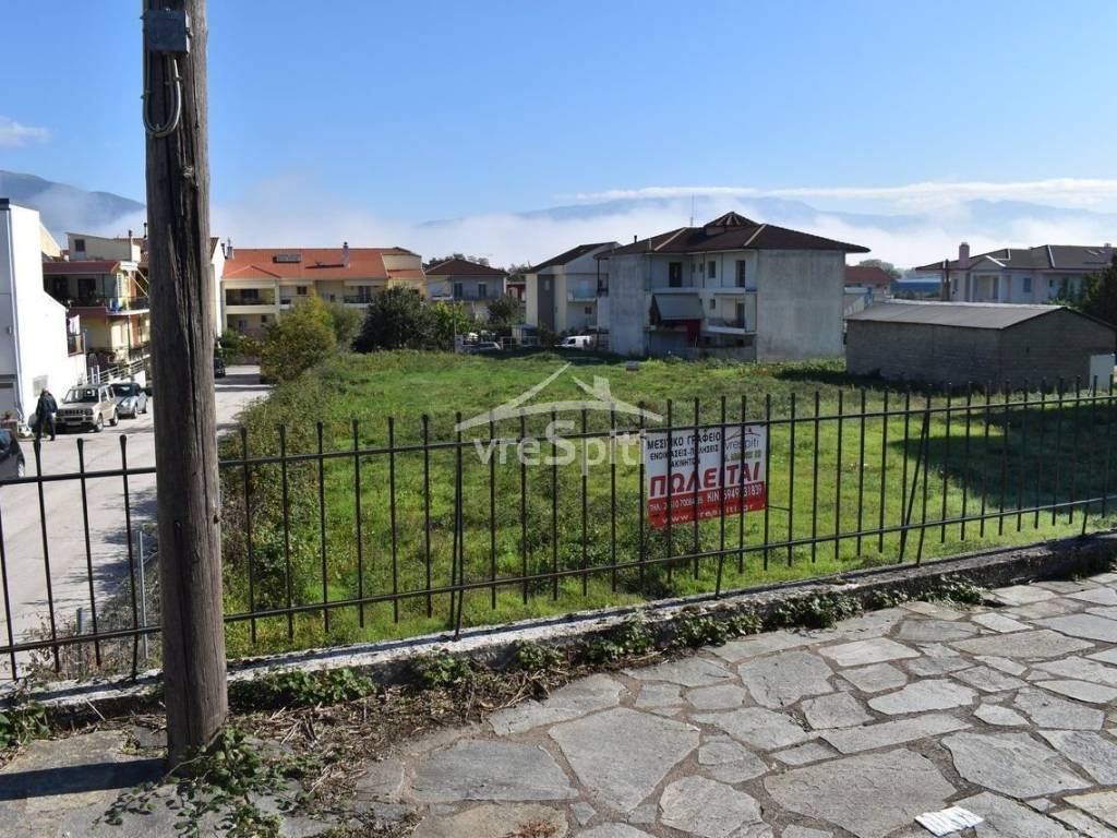 Φωτογραφίες οικοπέδου.