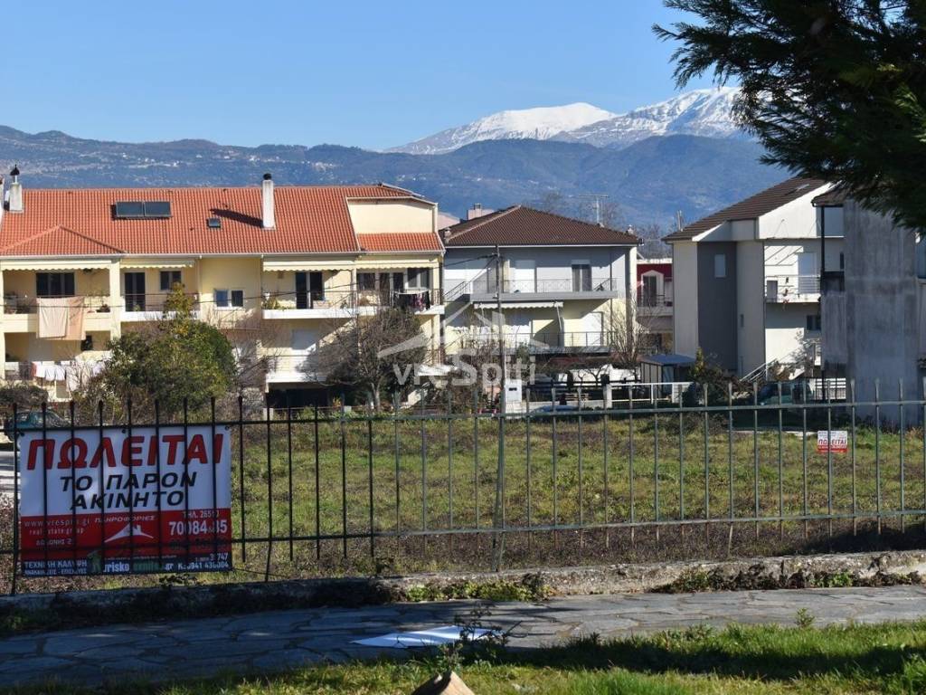 Φωτογραφίες οικοπέδου.