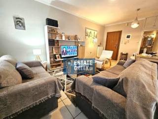 4ος όροφος ★ 3 υπνοδωμάτια ★ 2Κλιματιστικά ★ Ηλεκτρικές συσκευές