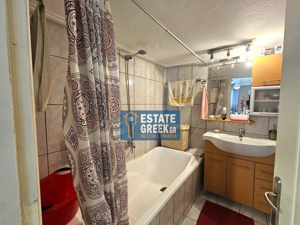 4ος όροφος ★ 3 υπνοδωμάτια ★ 2Κλιματιστικά ★ Ηλεκτρικές συσκευές