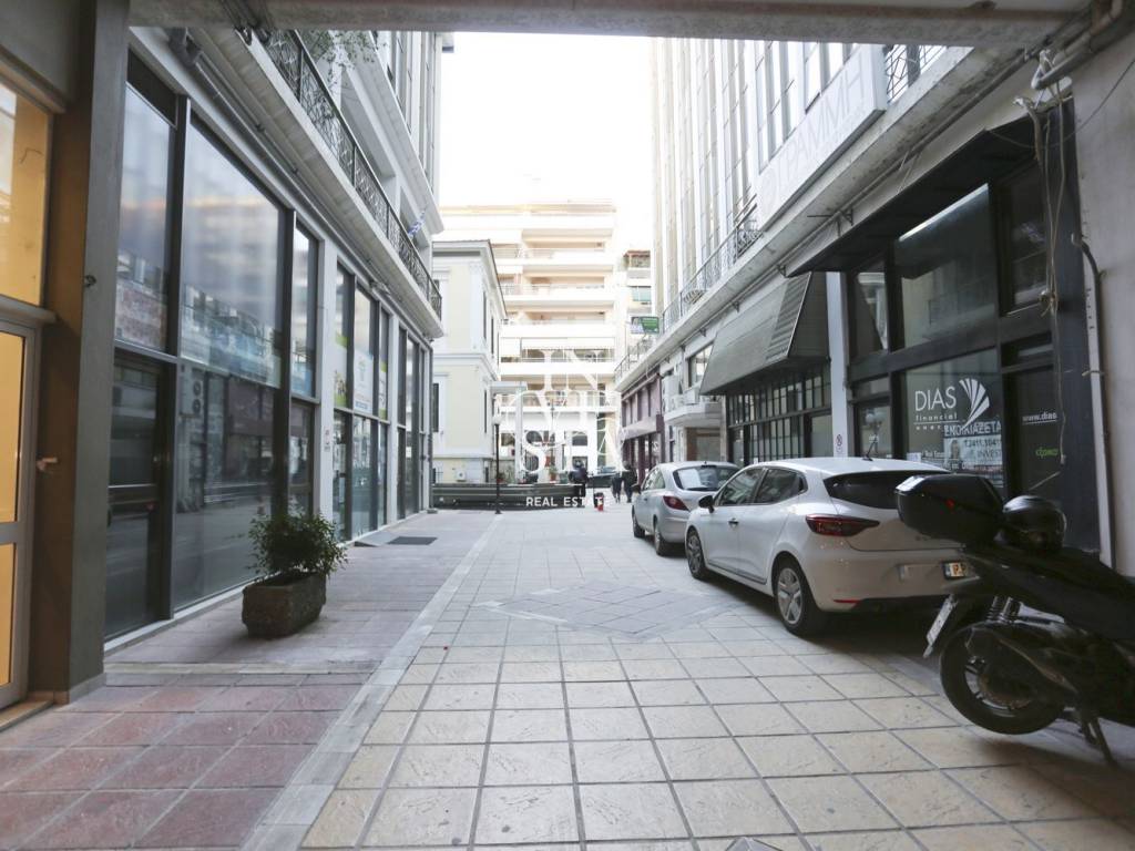 Εσωτερικοι χώροι