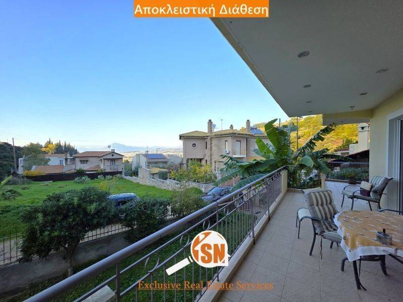 Θέα από μπαλκόνι