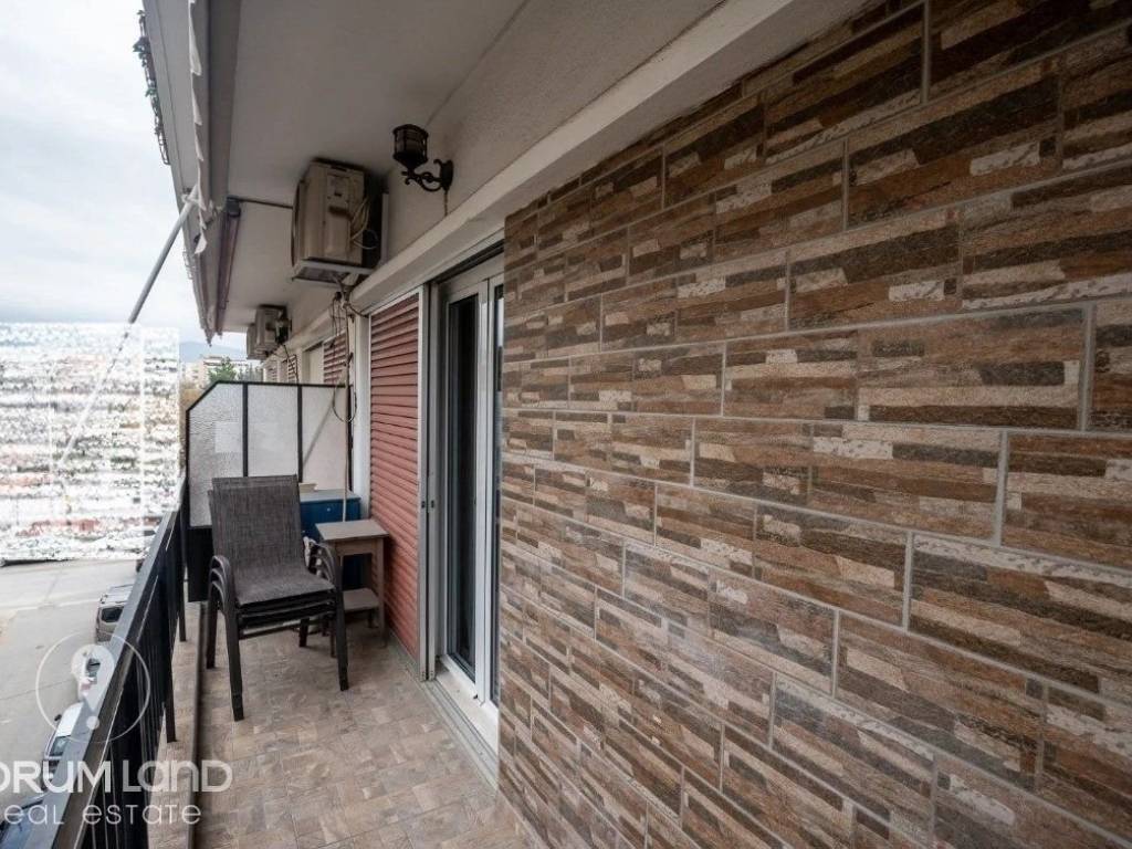 Forumland Real Estate, Μπαλκόνι