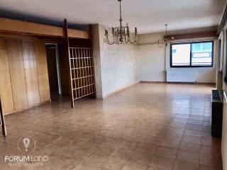 Forumland Real Estate, Σαλόνι