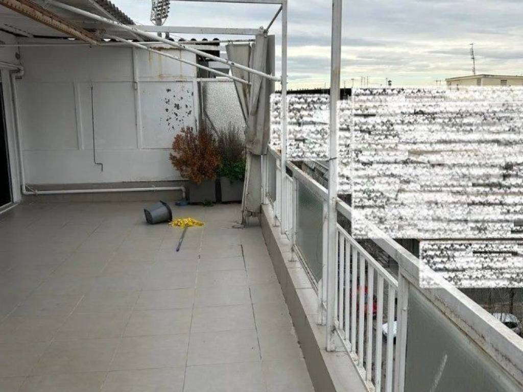 Forumland Real Estate, Βεράντες