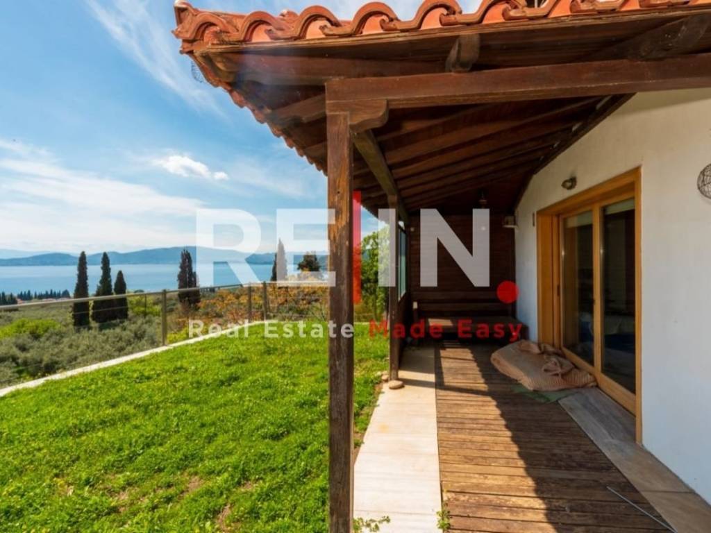 Θέα από μπαλκόνι