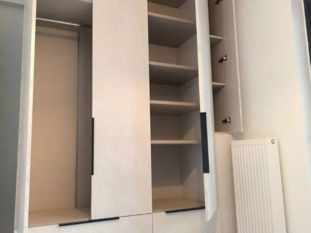 Forumland Real Estate, Ντουλάπες