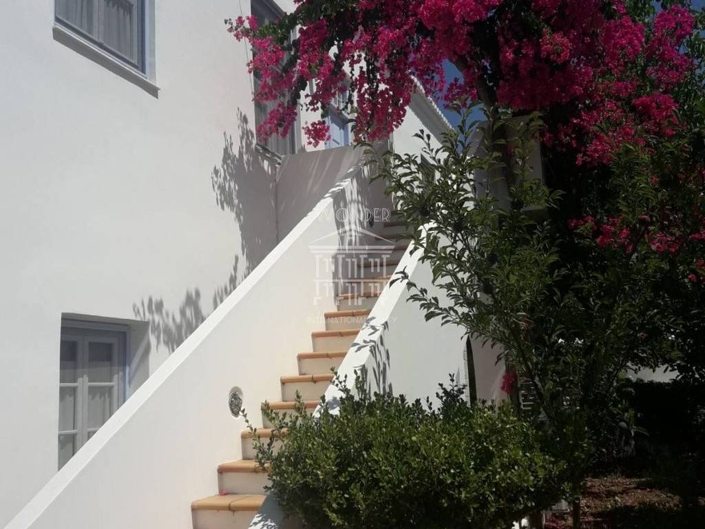 Θέα από μπαλκόνι