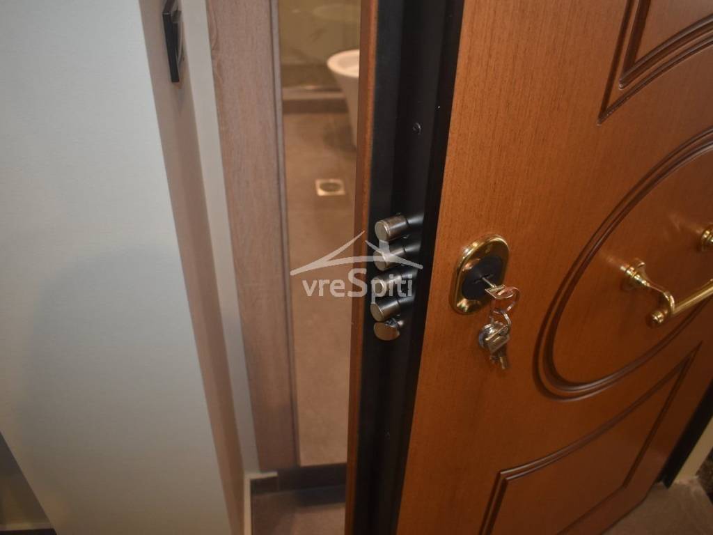 ΠΟΡΤΑ ΑΣΦΑΛΕΙΑΣ