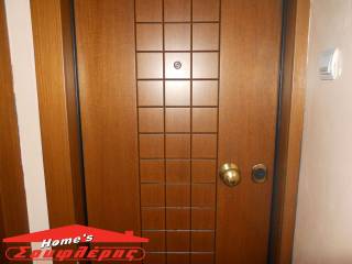 ΘΩΡΑΚΙΣΜΕΝΗ ΠΟΡΤΑ