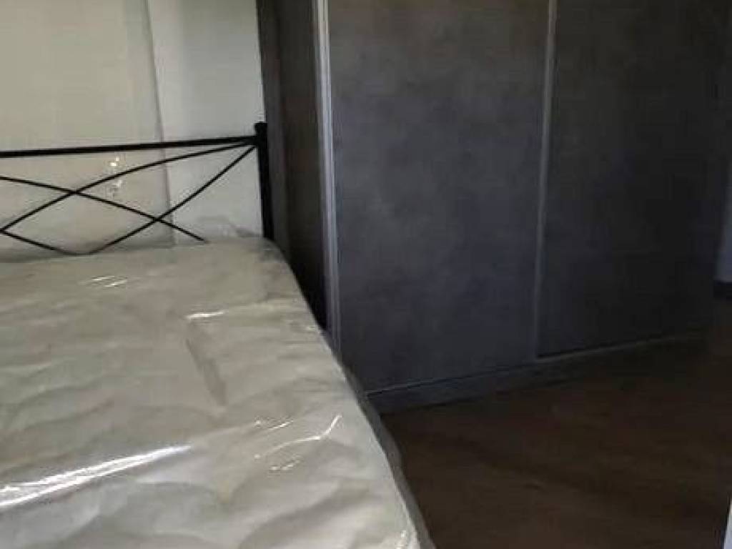 υπνοδωμάτιο με ντουλάπα