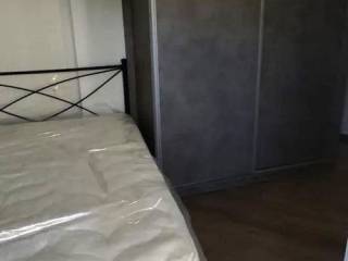 υπνοδωμάτιο με ντουλάπα