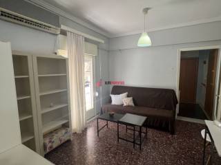 ΣΑΛΟΝΟΔΩΜΑΤΙΟ