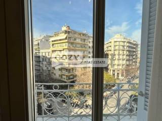 Θέα απο μπαλκόνι