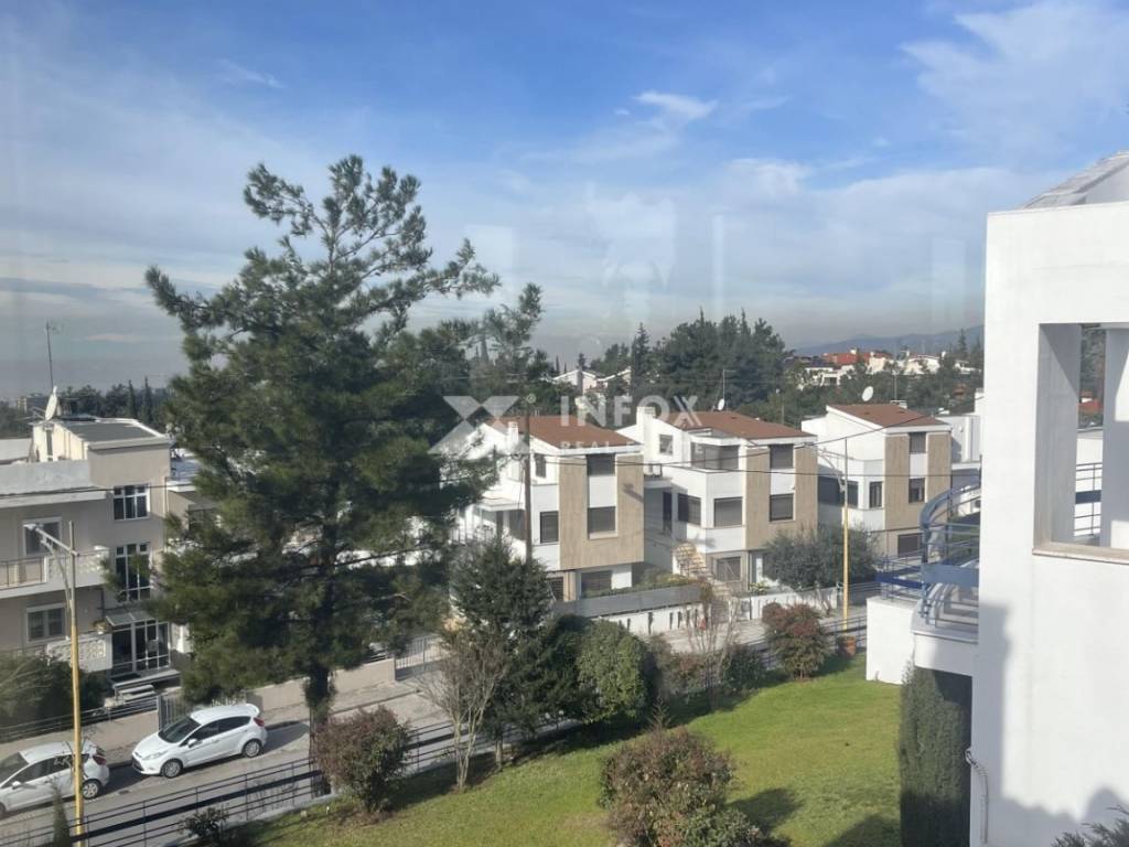 Θέα από μπαλκόνι