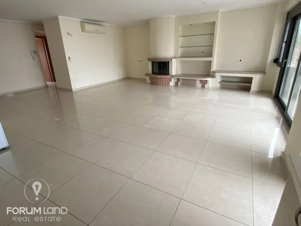 Forumland Real Estate, Σαλοκουζίνα