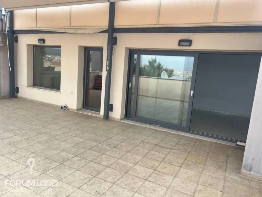 Forumland Real Estate, Βεράντες