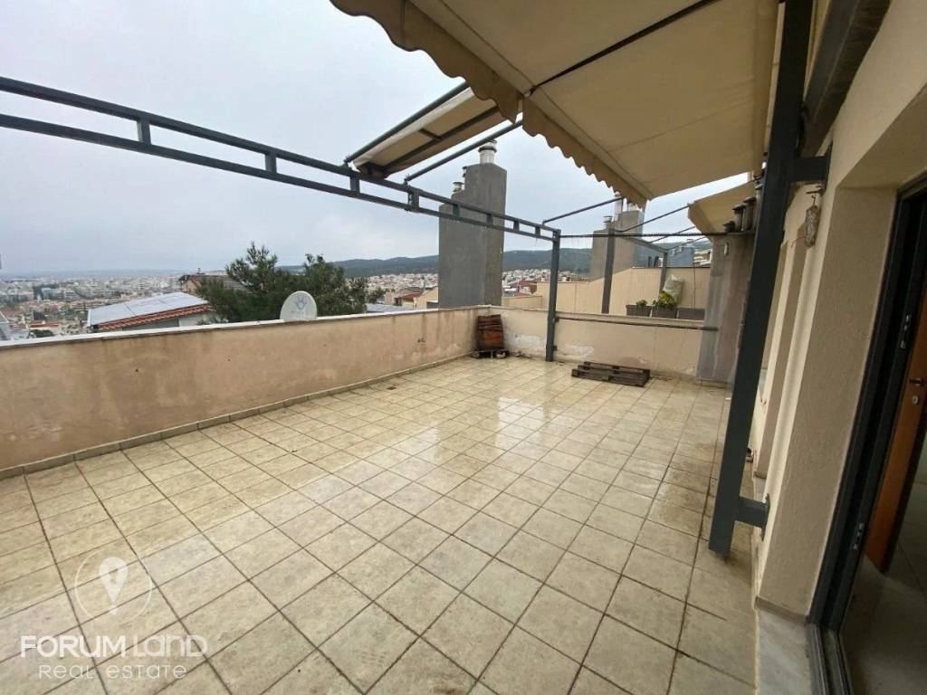 Forumland Real Estate, Βεράντες