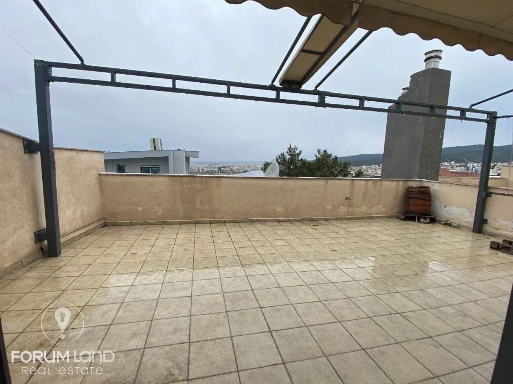 Forumland Real Estate, Βεράντες