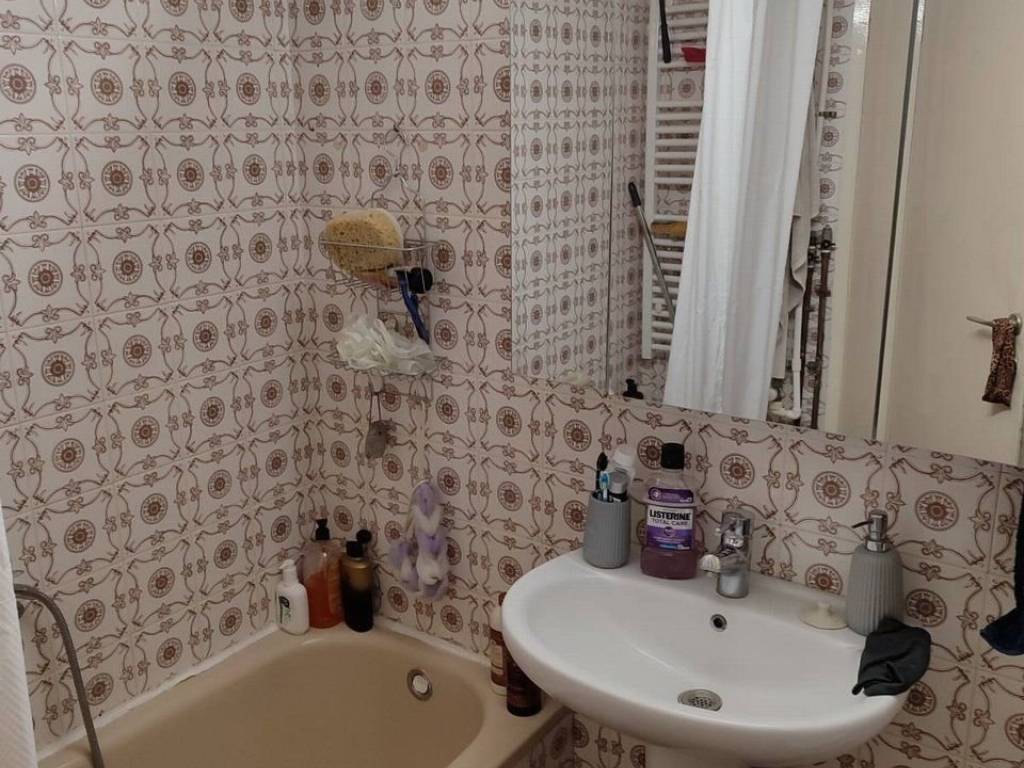 Forumland Real Estate, Μπάνιο