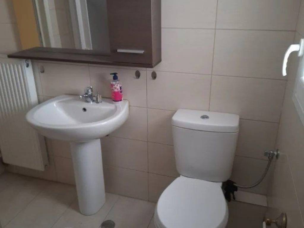 Forumland Real Estate, Μπάνιο