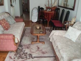 Forumland Real Estate, Σαλόνι