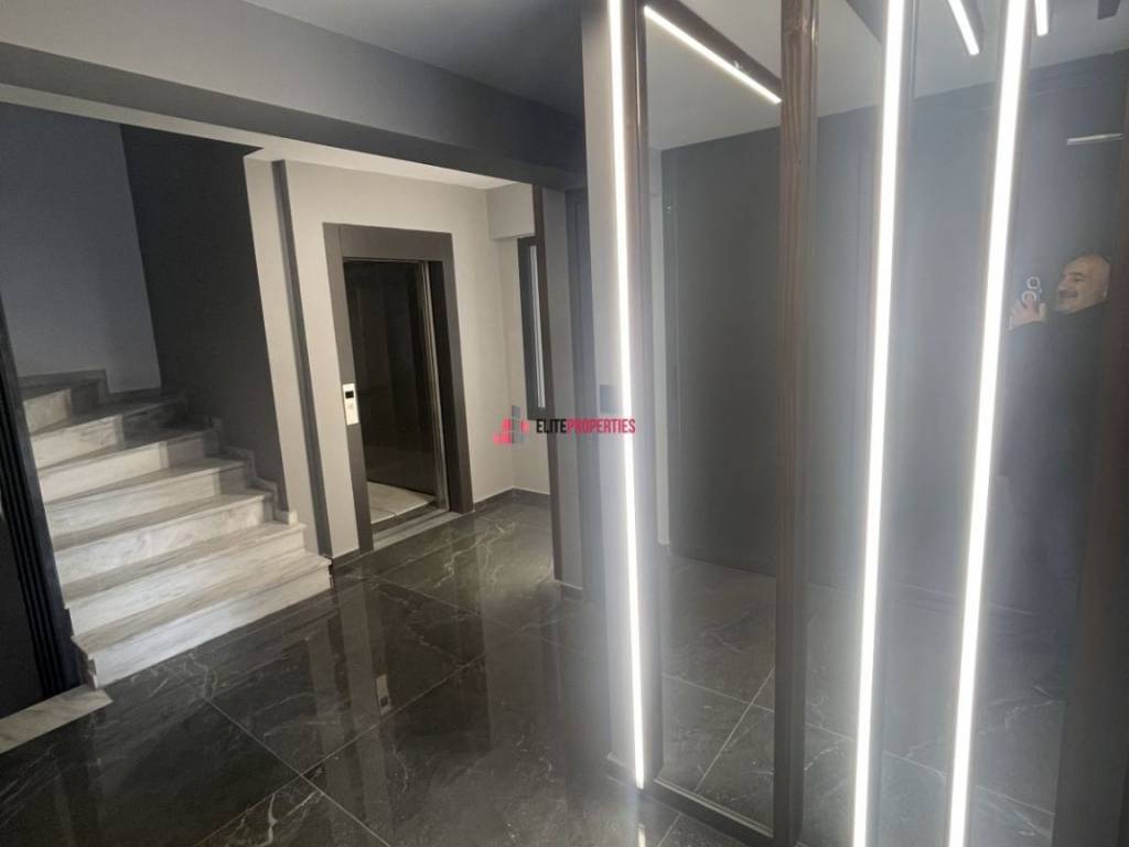 ΕΙΣΟΔΟΣ ΟΙΚΟΔΟΜΗΣ