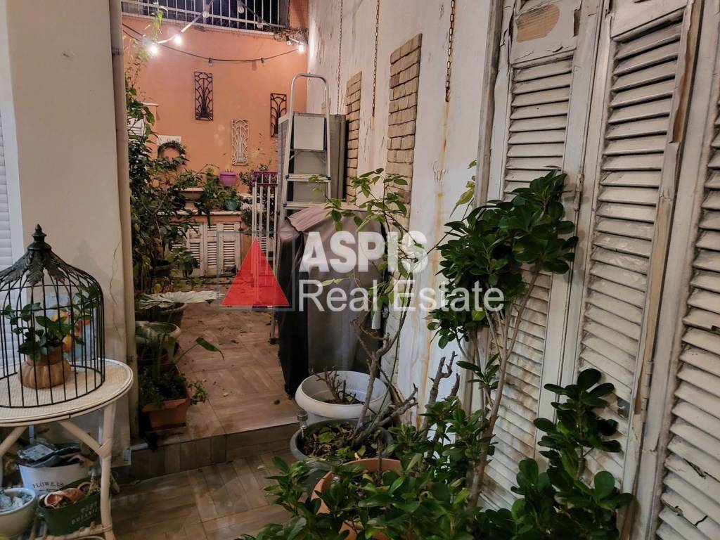 Εσωτερικοι χώροι