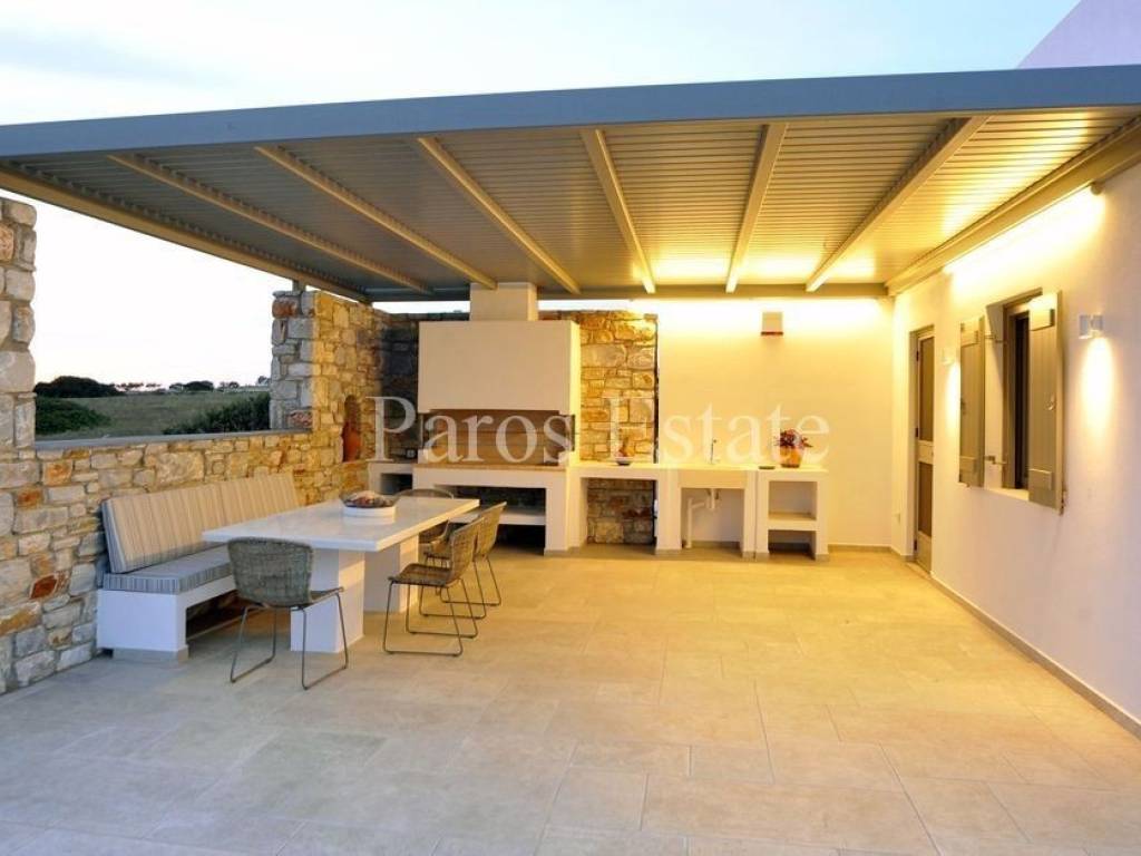 Βεράντα με BBQ