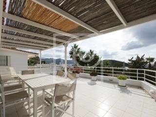 Θέα από μπαλκόνι