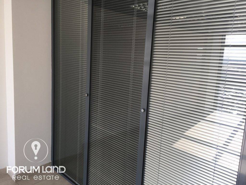 Forumland Real Estate, Grapheiakos choros