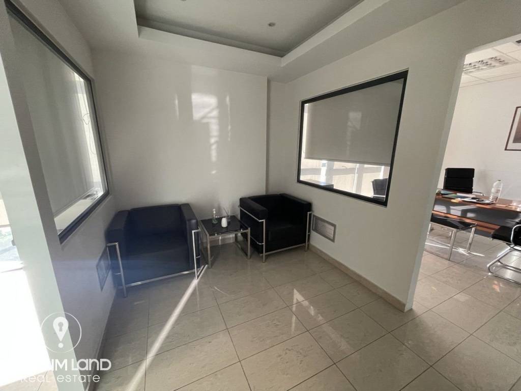 Forumland Real Estate, Grapheiakos choros