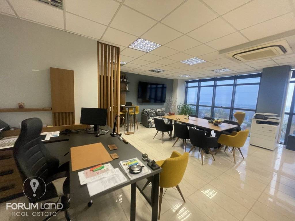 Forumland Real Estate , εσωτερική όψη