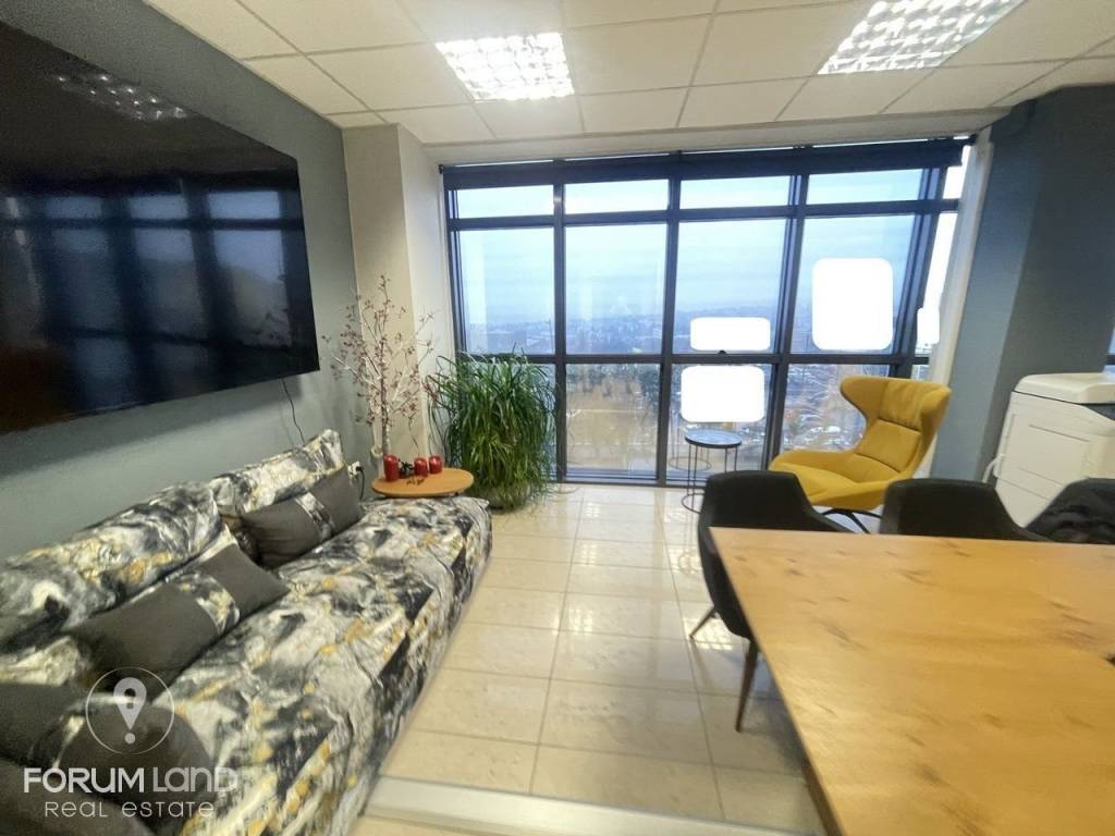 Forumland Real Estate , εσωτερική όψη