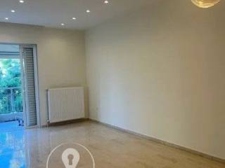 Forumland Real Estate, Σαλόνι