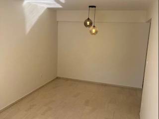 Forumland Real Estate, Σαλόνι