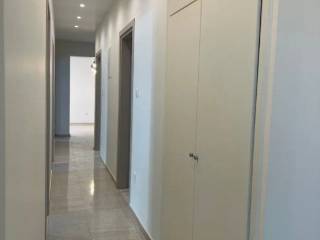 Forumland Real Estate, Διάδρομος