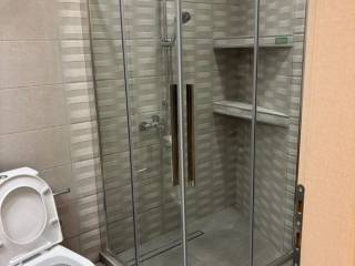 Forumland Real Estate, Μπάνιο