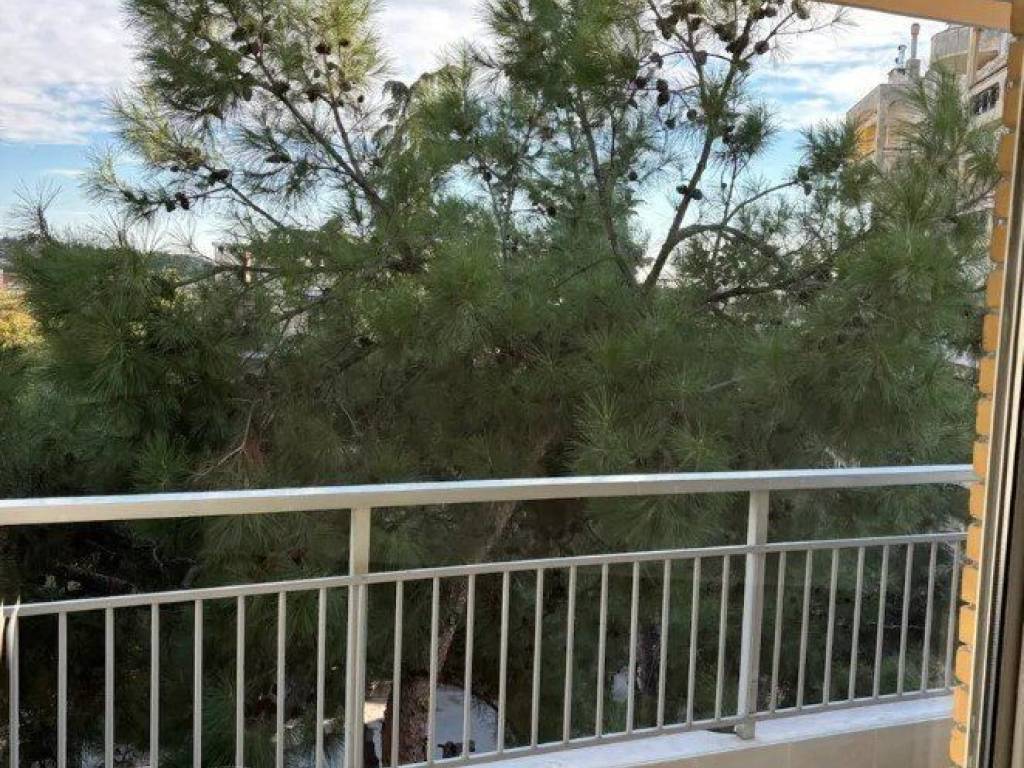 Forumland Real Estate, Βεράντες