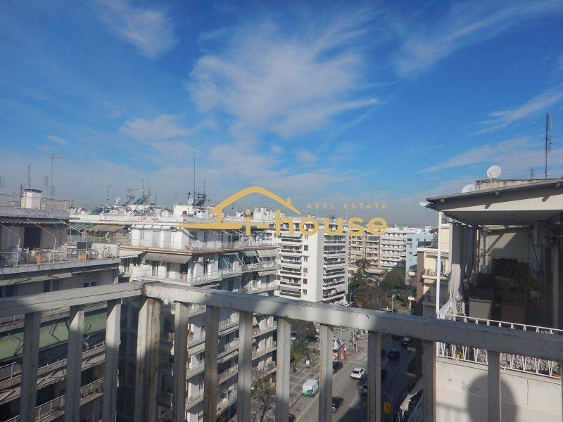 Θέα από μπαλκόνι