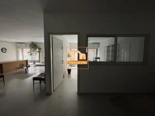 Κολόμβου, Επαγγελματικός χώρος, 411 τ.μ.