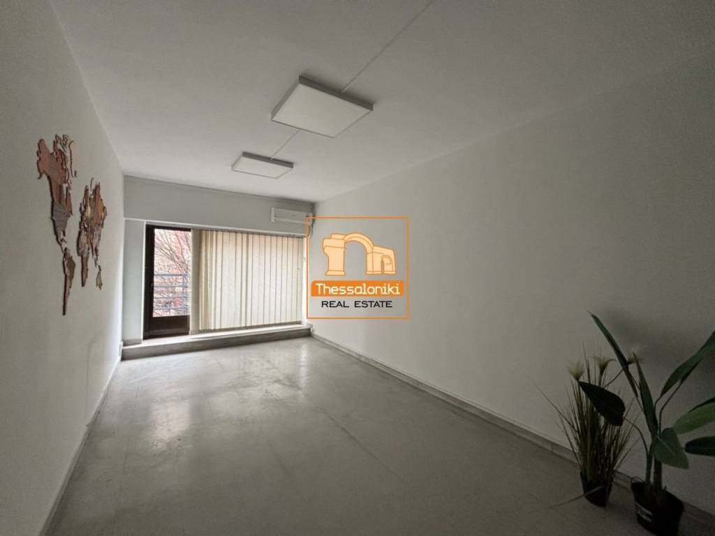 Κολόμβου, Επαγγελματικός χώρος, 411 τ.μ.