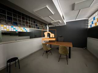 Κολόμβου, Επαγγελματικός χώρος, 411 τ.μ.